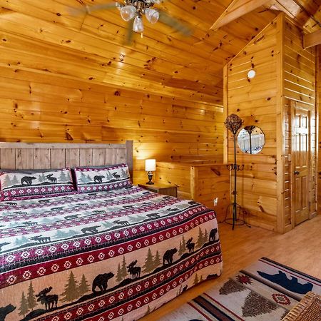 Permanent Vacation-Private Honeymoon Cabin With Hot Tub Sevierville Zewnętrze zdjęcie