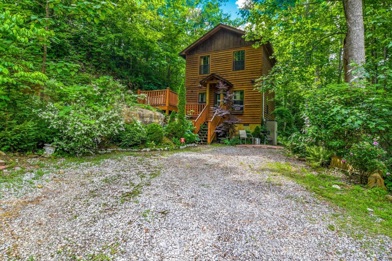 Permanent Vacation-Private Honeymoon Cabin With Hot Tub Sevierville Zewnętrze zdjęcie