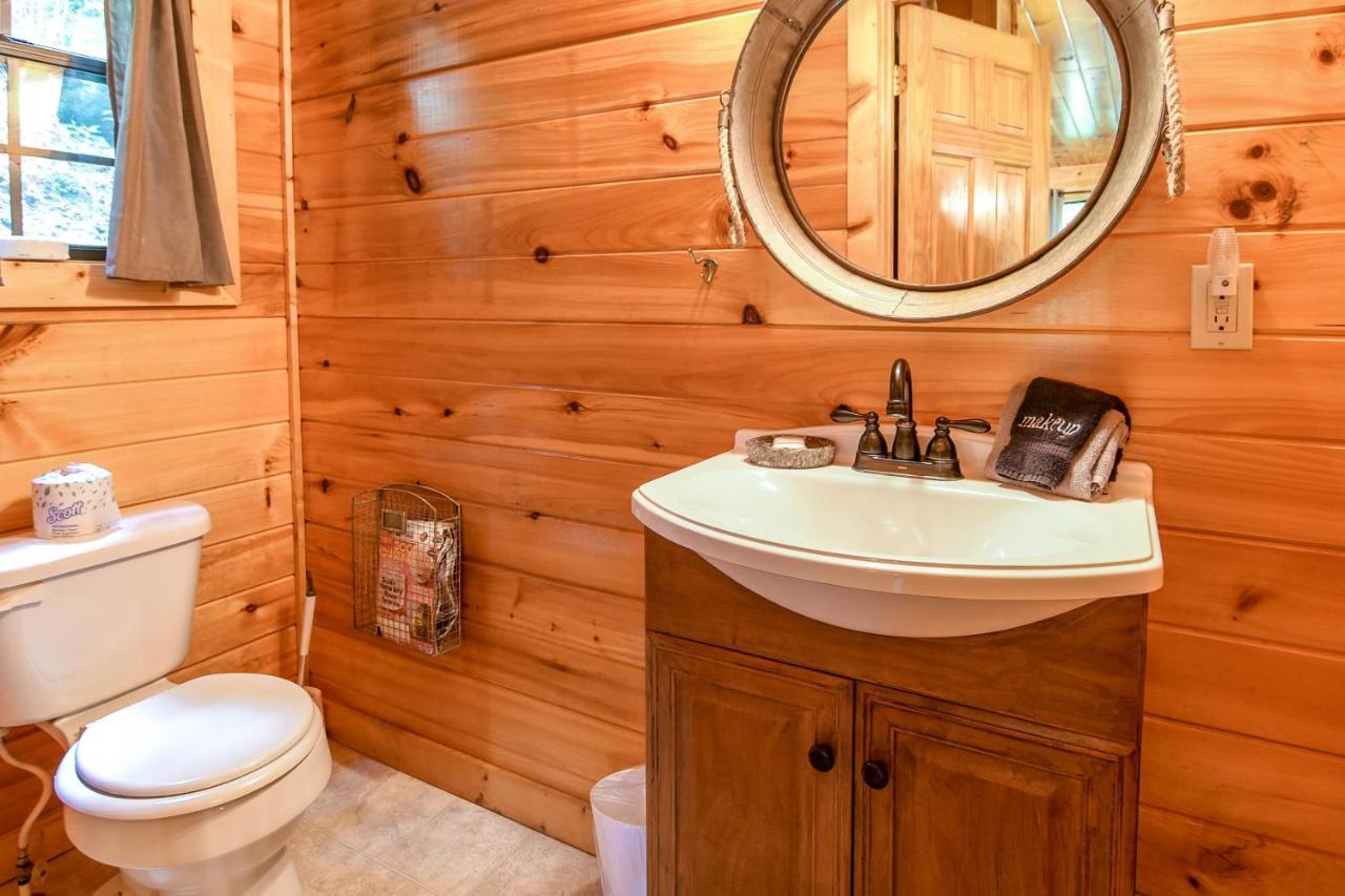 Permanent Vacation-Private Honeymoon Cabin With Hot Tub Sevierville Zewnętrze zdjęcie